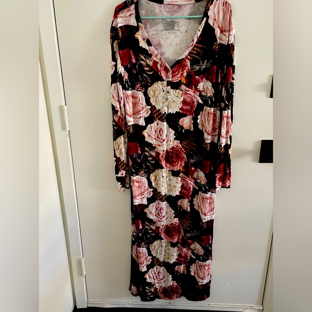 POSH PEANUT Rose Floral Maxi Nursing Dress Size Large